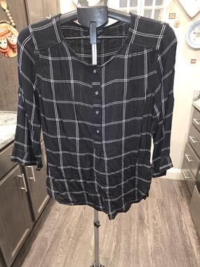 Nine West Black Windowpane Button-Front Blouse